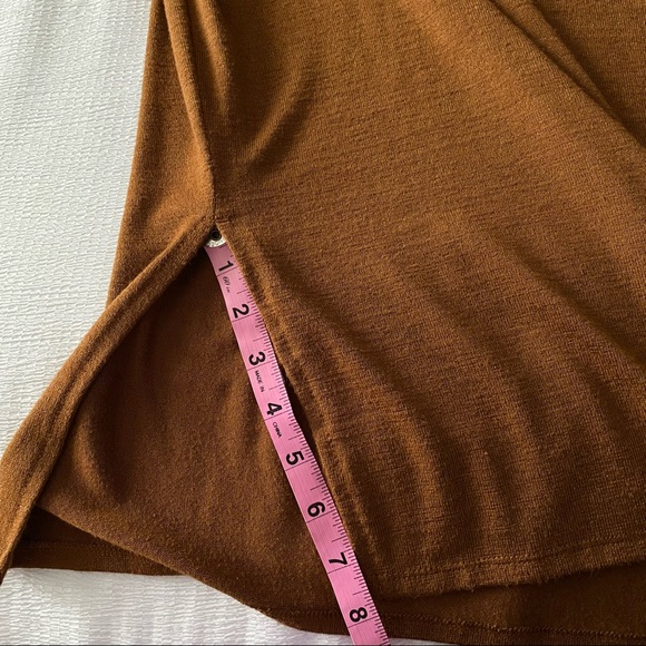 Soft Knit Long Sleeve Midi Dress - Picture 4 of 10